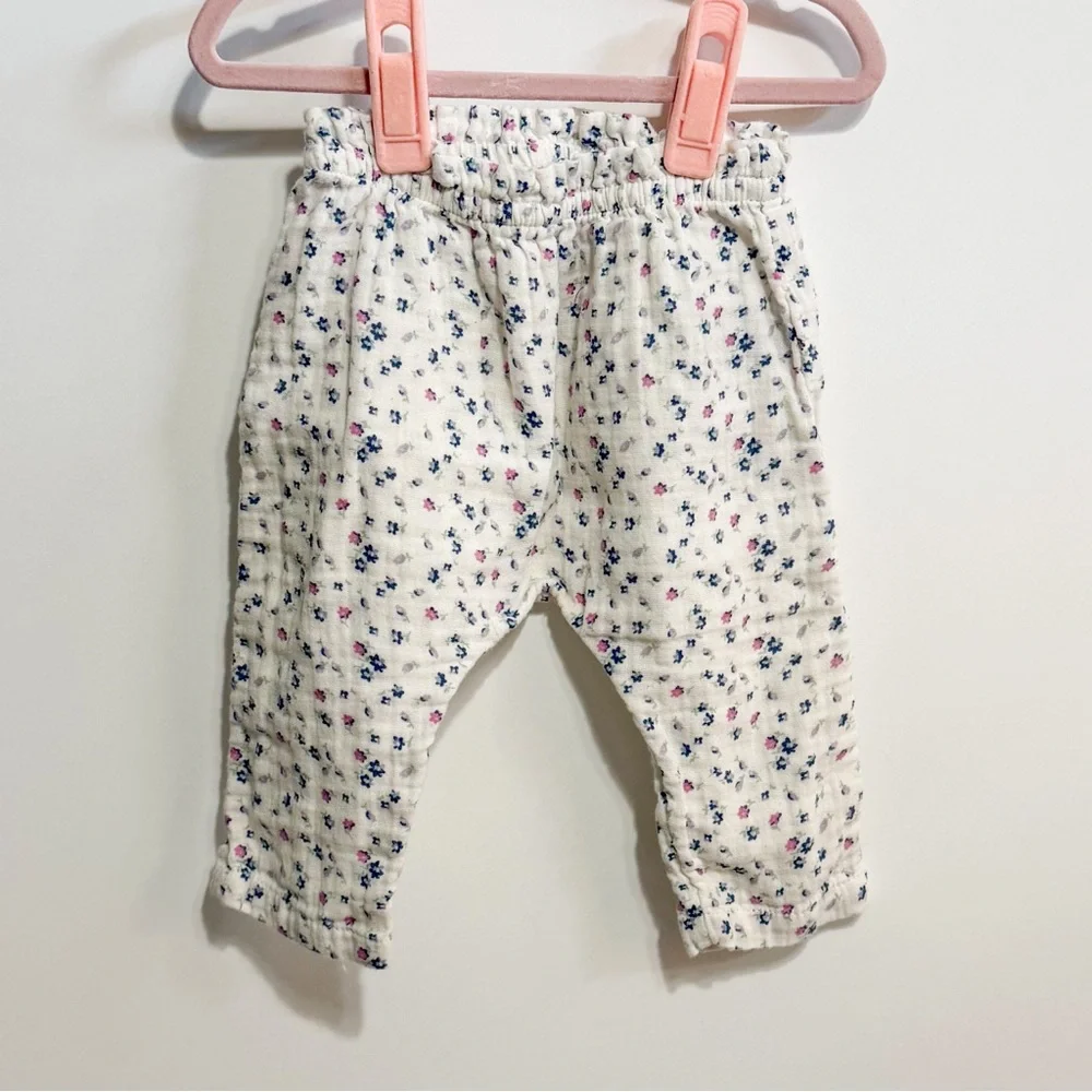 GAP Baby Organic Cotton Floral Outfit in Cream and Blue